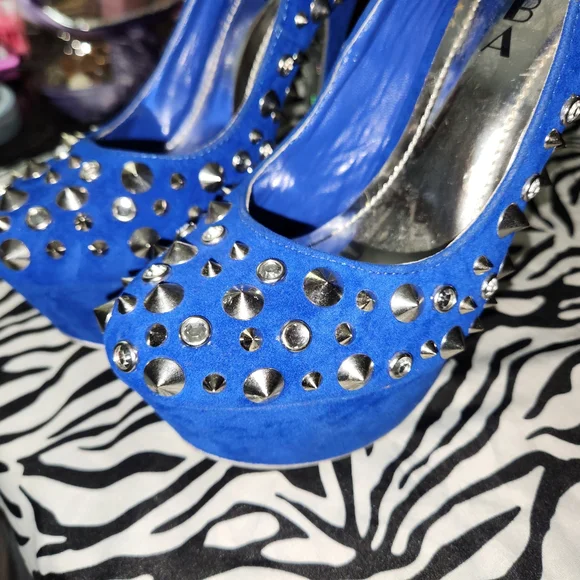 Y2k Mcbling Blue 💙✨️  rhinestone and silver studded platform high heels - Picture 4 of 8